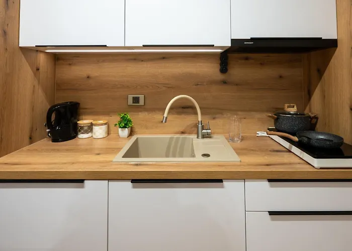 Italian - Azur Iseo Riva di Solto