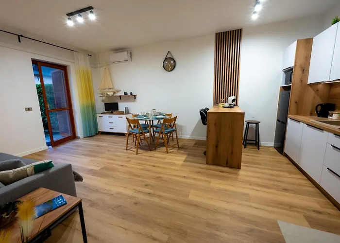 Italian - Azur Iseo Riva di Solto